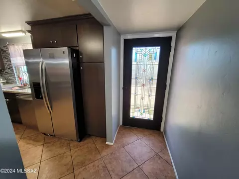 Entry Way - 6985 E Stella Rd, Tucson, AZ 85730 photo 1 of 2