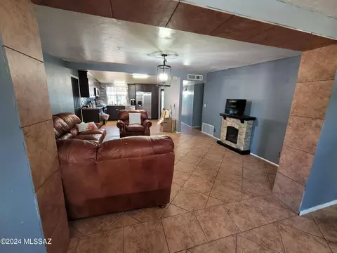 Living - 6985 E Stella Rd, Tucson, AZ 85730 photo 2 of 2