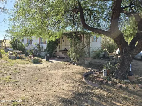 9037 S Helen Marie Dr, Tucson, AZ 85756