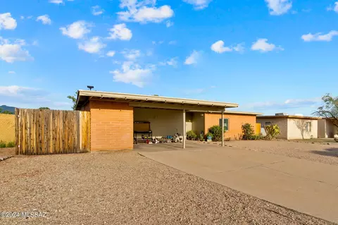 Exterior - 6938 N Eclipse Pl, Tucson, AZ 85741 photo 5 of 5
