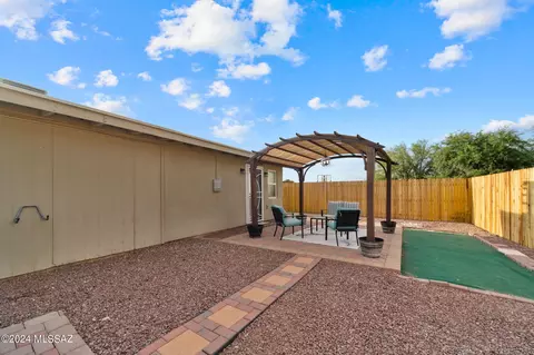Exterior - 6938 N Eclipse Pl, Tucson, AZ 85741 photo 2 of 5