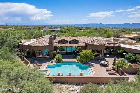 1813 E Sahuaro Blossom Pl, Tucson, AZ 85718