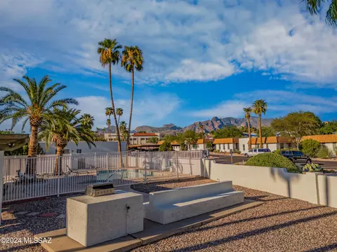 Exterior - 600 E River Rd #C, Tucson, AZ 85704 photo 9 of 9