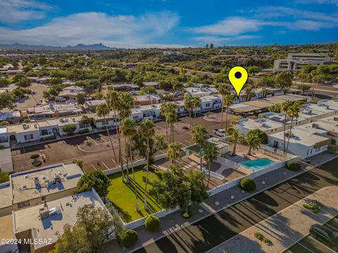 View/Area - 600 E River Rd #C, Tucson, AZ 85704 photo 3 of 4