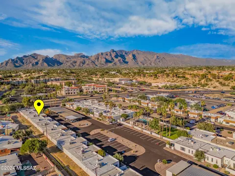 View/Area - 600 E River Rd #C, Tucson, AZ 85704 photo 2 of 4