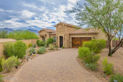 13578 N Palo Brea Way, Oro Valley, AZ 85755
