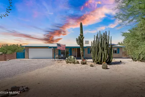 9897 N Hacienda Hermosa Dr, Oro Valley, AZ 85737