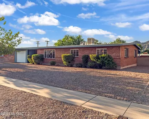 5511 E Copper St, Tucson, AZ 85712