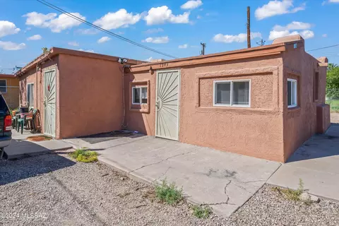 1343 W Emery St, Tucson, AZ 85745