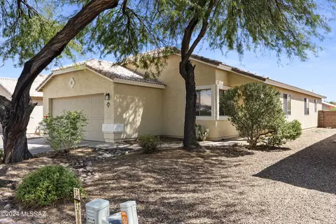 2513 W Cezanne Cir, Tucson, AZ 85741