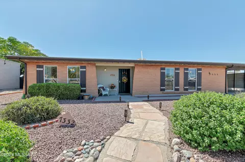 7332 E Lakeside Dr, Tucson, AZ 85730