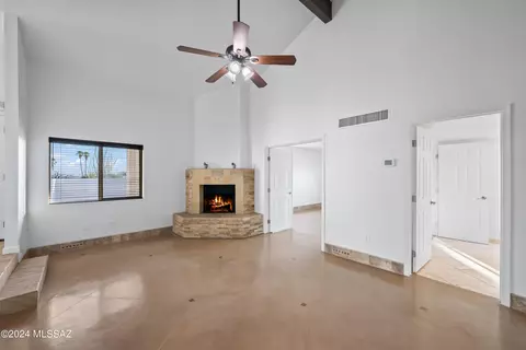 5381 E River Rd, Tucson, AZ 85718 photo 11