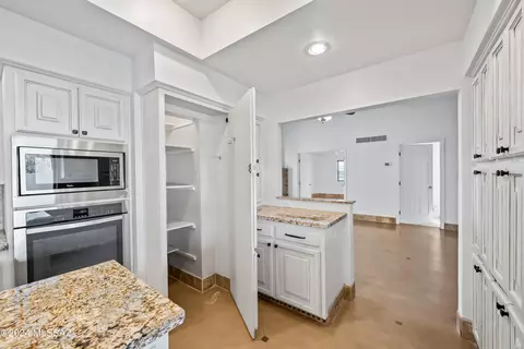 5381 E River Rd, Tucson, AZ 85718 photo 30