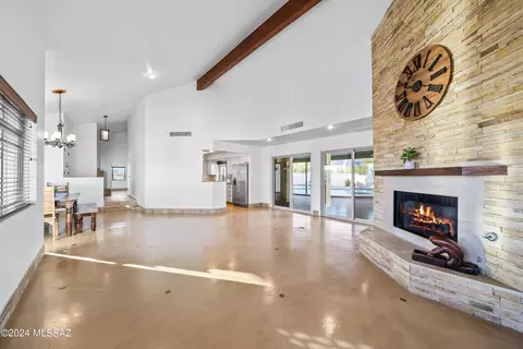 5381 E River Rd, Tucson, AZ 85718 photo 5