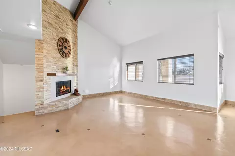 5381 E River Rd, Tucson, AZ 85718 photo 28