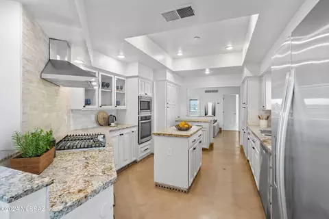 5381 E River Rd, Tucson, AZ 85718 photo 9