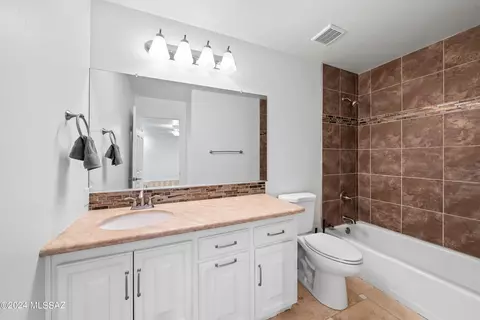 5381 E River Rd, Tucson, AZ 85718 photo 19