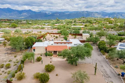 9411 E Margo Ln, Tucson, AZ 85749 photo 3