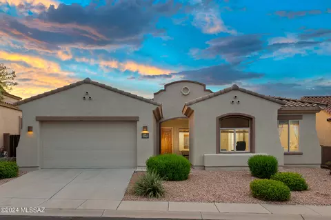 7963 N Wayward Star Dr, Tucson, AZ 85743