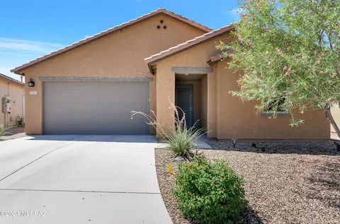 9046 N Wagon Spoke Ct, Tucson, AZ 85742