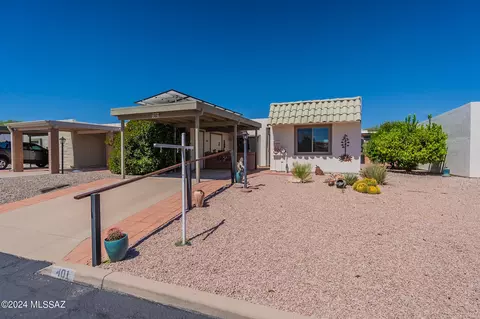 401 N Calle De Las Profetas, Green Valley, AZ 85614