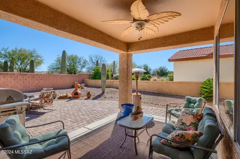 1298 N Mahogany Gulch Ln, Green Valley, AZ 85614