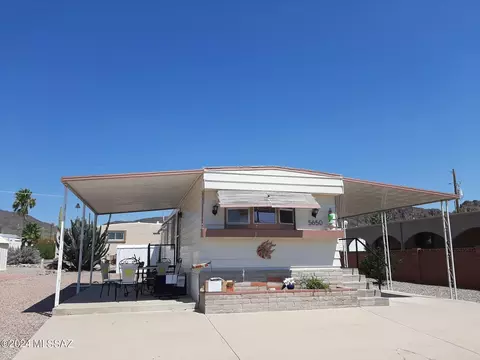5650 W Flying W St, Tucson, AZ 85713