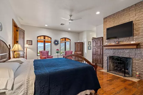 Bedroom - 20705 E Marsh Station Rd, Vail, AZ 85641 photo 1 of 5