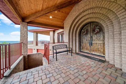 Exterior - 20705 E Marsh Station Rd, Vail, AZ 85641 photo 4 of 5