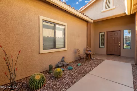 10599 E Rose Hill St, Tucson, AZ 85747 photo 4