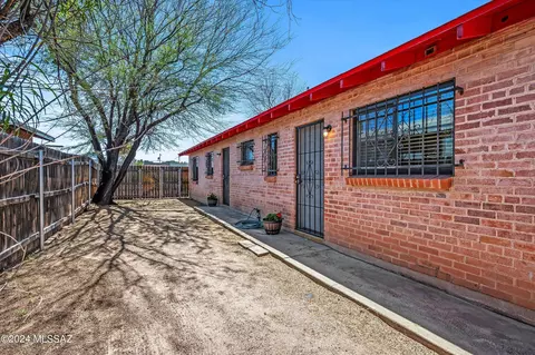 Exterior - 1441 E Spring St, Tucson, AZ 85719 photo 2 of 2