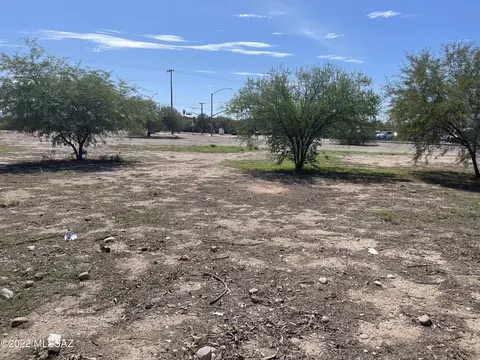 999 E Drexel Rd, Tucson, AZ 85706 photo 4