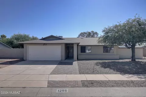 1295 S Gecko Rd, Tucson, AZ 85713