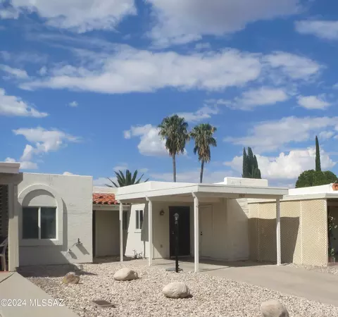 1165 S Alpine Cir, Green Valley, AZ 85614