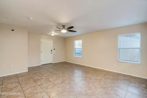 4136 E Babbling Brook Dr, Tucson, AZ 85712 photo 6