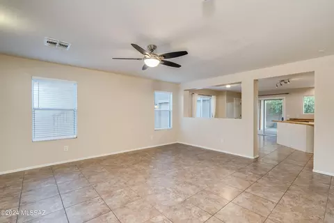 4136 E Babbling Brook Dr, Tucson, AZ 85712 photo 9