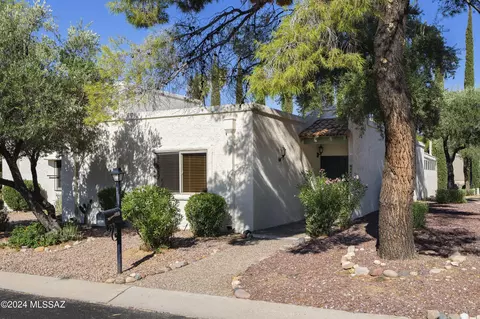 6347 N Orange Tree Dr, Tucson, AZ 85704