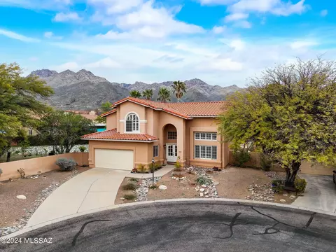 7401 E Santidad Pl, Tucson, AZ 85750