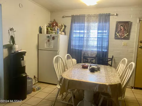 2345 E Cochise Vis, Tucson, AZ 85713 photo 3