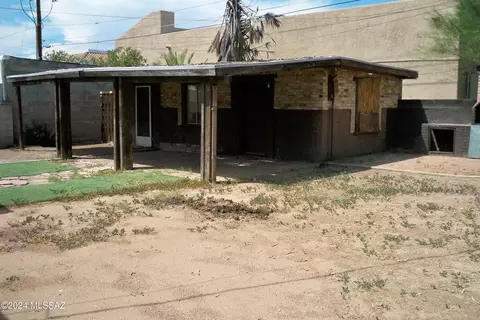 Exterior - 3133 E 23rd St, Tucson, AZ 85713 photo 4 of 5