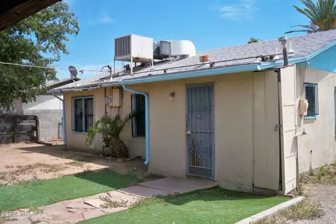 Exterior - 3133 E 23rd St, Tucson, AZ 85713 photo 2 of 5