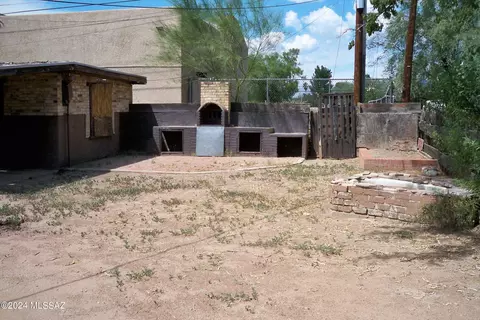 Exterior - 3133 E 23rd St, Tucson, AZ 85713 photo 5 of 5