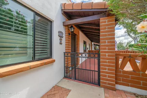 369 S Paseo Quinta #A, Green Valley, AZ 85614