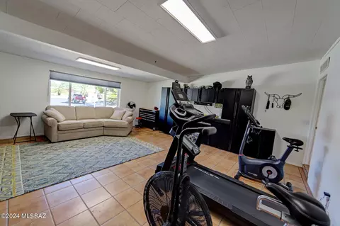 8832 E Cooper St, Tucson, AZ 85710 photo 34