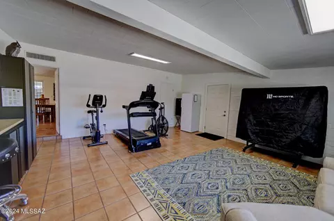 8832 E Cooper St, Tucson, AZ 85710 photo 35