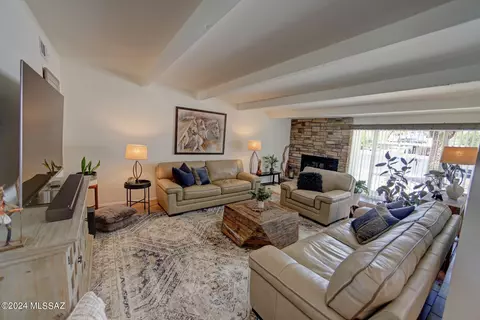 8832 E Cooper St, Tucson, AZ 85710 photo 8