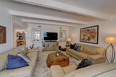 8832 E Cooper St, Tucson, AZ 85710 photo 7