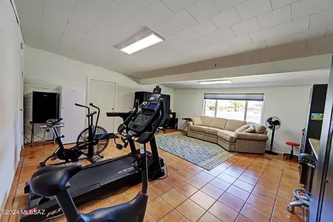 8832 E Cooper St, Tucson, AZ 85710 photo 33