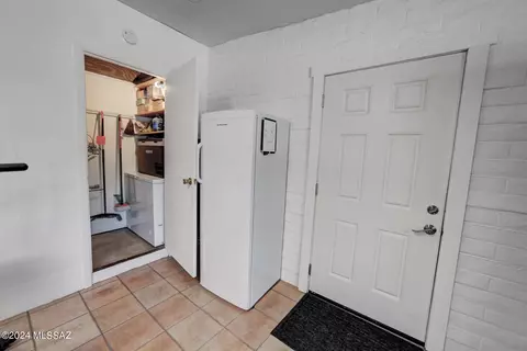 8832 E Cooper St, Tucson, AZ 85710 photo 37