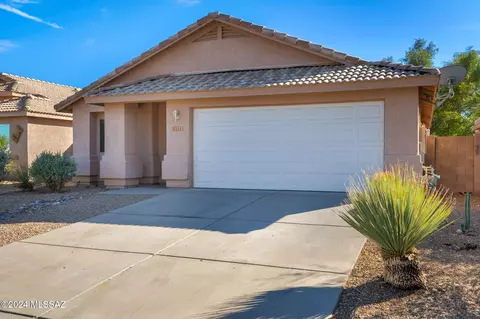10372 E Ravenswood St, Tucson, AZ 85747